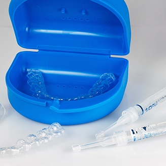 Picture of a whitening kit